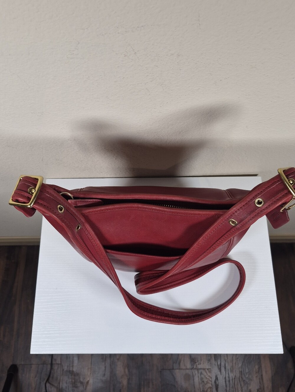 Vintage Coach Medium Slim Duffle #9816 - Picture 6 of 16